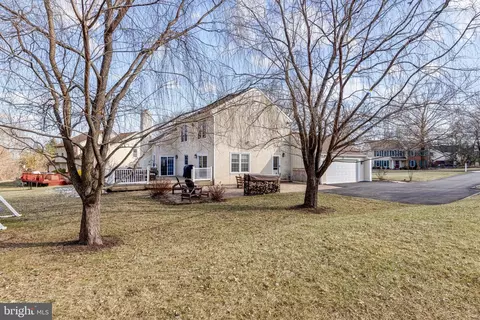 1036 Armstrong Ct, Chesterbrook, PA 19087 photo 4