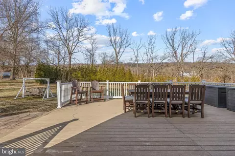 1036 Armstrong Ct, Chesterbrook, PA 19087 photo 10