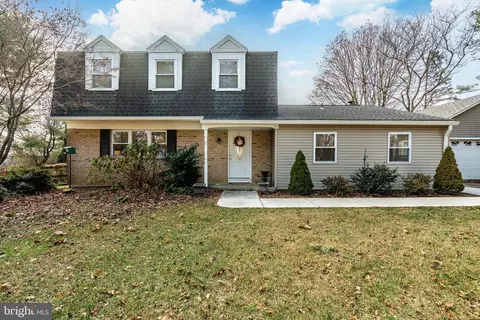 220 Baker Rd, Cochranville, PA 19330