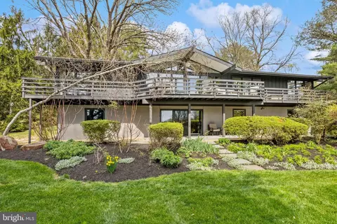 37 Lochwood Ln, West Chester, PA 19380