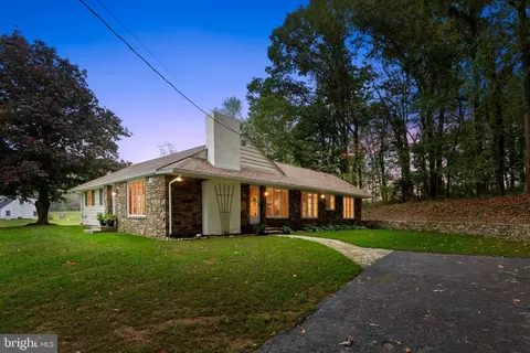 1456 S Beaver Hill Rd, Chester Springs, PA 19425