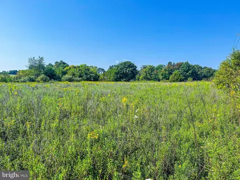 450 Waterway Rd, Oxford, PA 19363