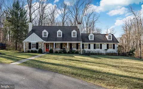 2223 White Horse Rd, Berwyn, PA 19312