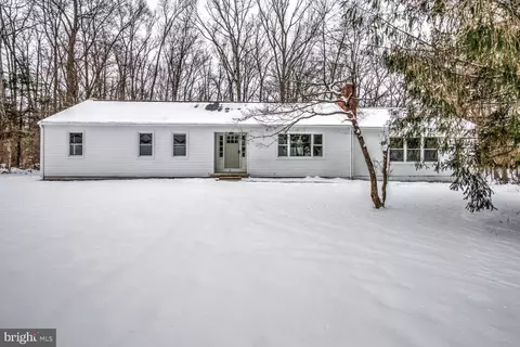 47 Barneston Rd, Honey Brook, PA 19344