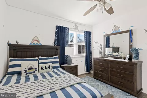 Bedroom - 43 Rampart Dr, Chesterbrook, PA 19087 photo 4 of 6