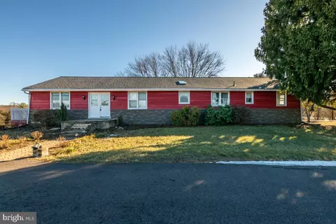 2412 Ridge Rd, Elverson, PA 19520