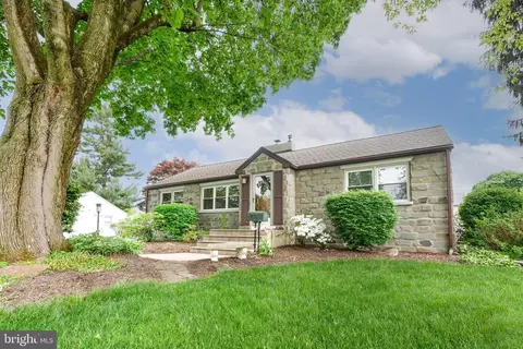 325 Saint James Rd, West Chester, PA 19380