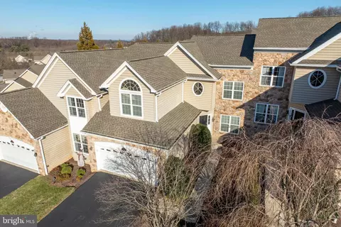 29 Ashtree Ln, Malvern, PA 19355