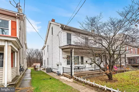 329 S Hanover St, Pottstown, PA 19465