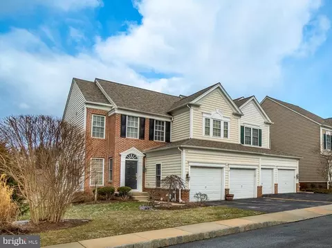 715 Mercers Mill Ln, West Chester, PA 19382