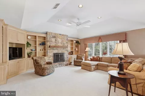 Living - 629 Colonel Dewees Rd, Wayne, PA 19087 photo 2 of 2