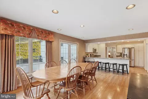 Dining - 629 Colonel Dewees Rd, Wayne, PA 19087 photo 4 of 4