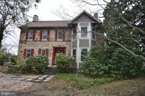 6 Reeceville Rd, Coatesville, PA 19320