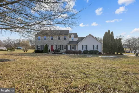 142 Street Rd, Oxford, PA 19363