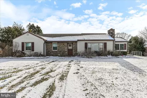 128 E Lancaster Ave, Oxford, PA 19363