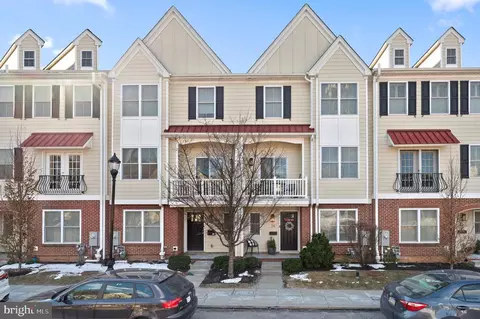 24 Bridge Ave, Berwyn, PA 19312