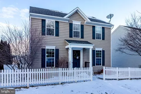 810 Wren Ln, Cochranville, PA 19330