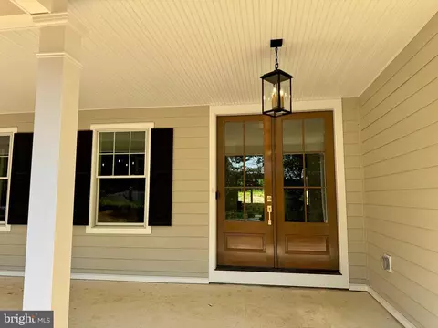 650 Old Eagle School Rd, Wayne, PA 19087 photo 2