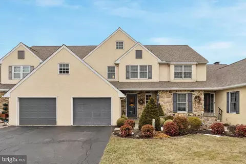 22 Churchill Dr, Elverson, PA 19520