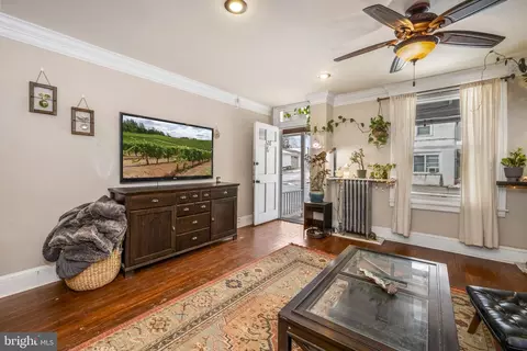 328 Emmett St, Phoenixville, PA 19460