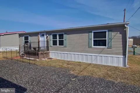 829 Cypress Ave, Spring City, PA 19475