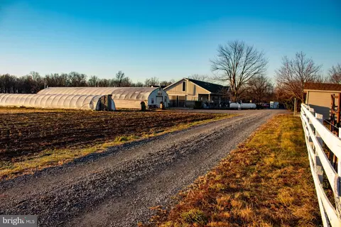 956 Fallowfield Rd, Atglen, PA 19310
