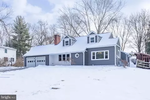 1919 Berue Dr, Coatesville, PA 19320