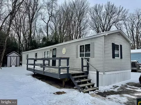 15 Maplewood Dr, Coatesville, PA 19320