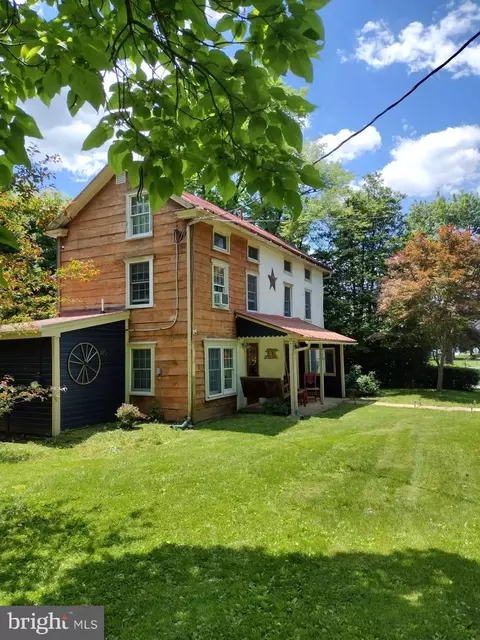 250 Warwick Rd, Elverson, PA 19520