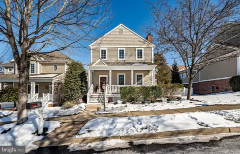 803 Rosewood Dr, Chester Springs, PA 19425