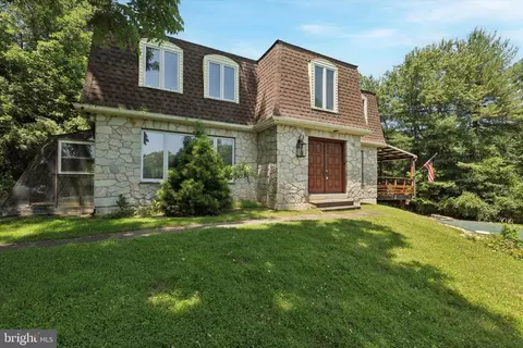 980 Creek Rd, Downingtown, PA 19335