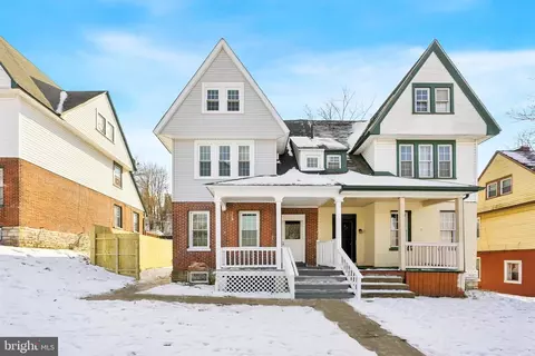 26 Oak St, Coatesville, PA 19320
