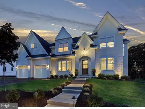 301 Old Kingfisher Ln, Malvern, PA 19355