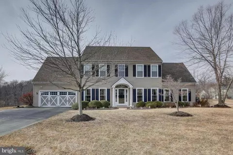 283 Mill House Dr, Lincoln University, PA 19352