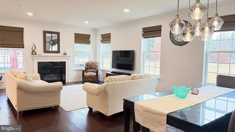 Entry Way - 489 Lee Pl, Exton, PA 19341 photo 3 of 48