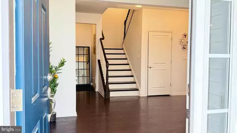 Entry Way - 489 Lee Pl, Exton, PA 19341 photo 2 of 48