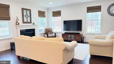 Entry Way - 489 Lee Pl, Exton, PA 19341 photo 6 of 48
