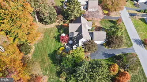 10 Orchard View Dr, Chadds Ford, PA 19317