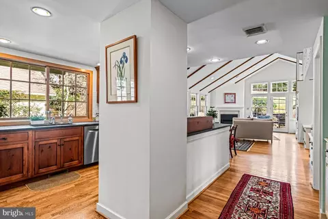 385 Church Rd, Devon, PA 19333 photo 17