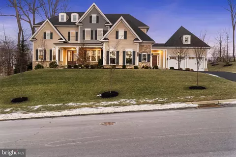 1 Gershwin Dr, West Chester, PA 19380