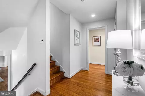 Entry Way - 43 Deepdale Rd, Wayne, PA 19087 photo 5 of 6