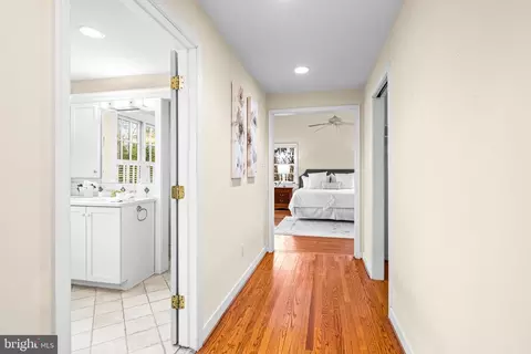 Entry Way - 43 Deepdale Rd, Wayne, PA 19087 photo 6 of 6