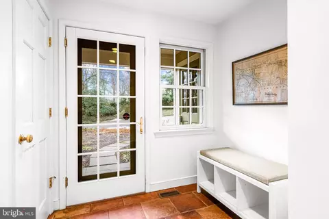 Entry Way - 43 Deepdale Rd, Wayne, PA 19087 photo 4 of 6