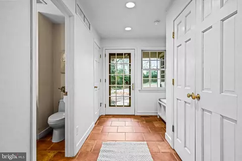 Entry Way - 43 Deepdale Rd, Wayne, PA 19087 photo 3 of 6