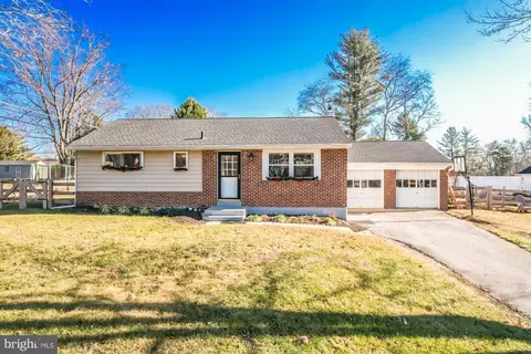 1253 Memory Ln, West Chester, PA 19380