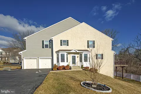 2704 Sage Wood Dr, Newtown Square, PA 19073