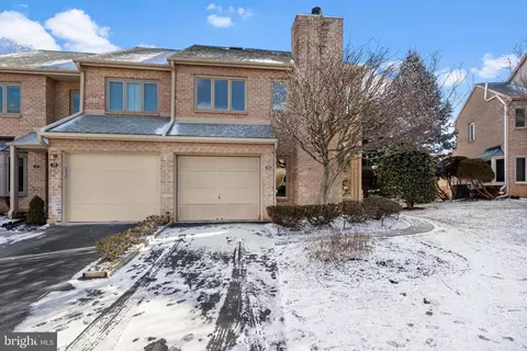 36 Militia Hill Dr, Chesterbrook, PA 19087