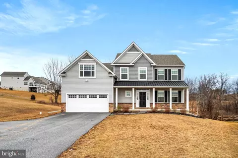 7 Wakefield Dr, Coatesville, PA 19320