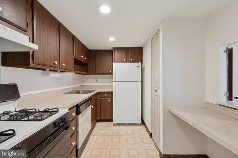 Kitchen - 198 Old Forge Xing, Devon, PA 19333 photo 1 of 1