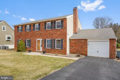 35 Griffith Ave, Malvern, PA 19355